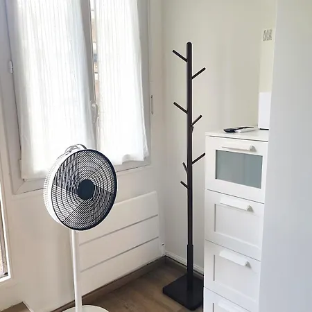 Design Aux Portes De Paris - Metro A 5 Min Apartment *